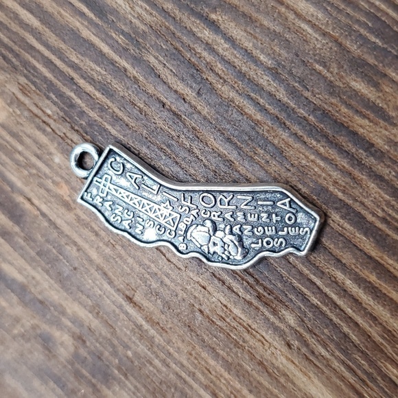 California charm pendant state - Picture 1 of 2